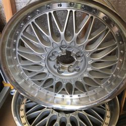 18x8 STR rims. Universal 5 lugs. Only have two.