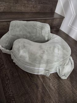 Nursing pillow