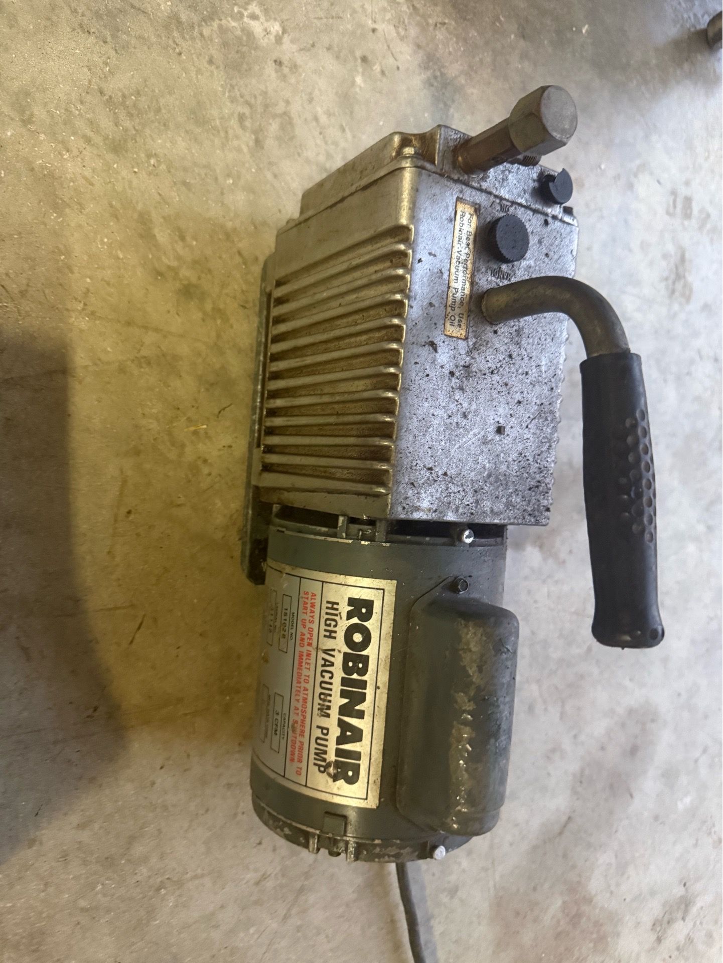 Robinar Robinar heavy duty vacuum pump! for Sale in San Antonio, TX - OfferUp