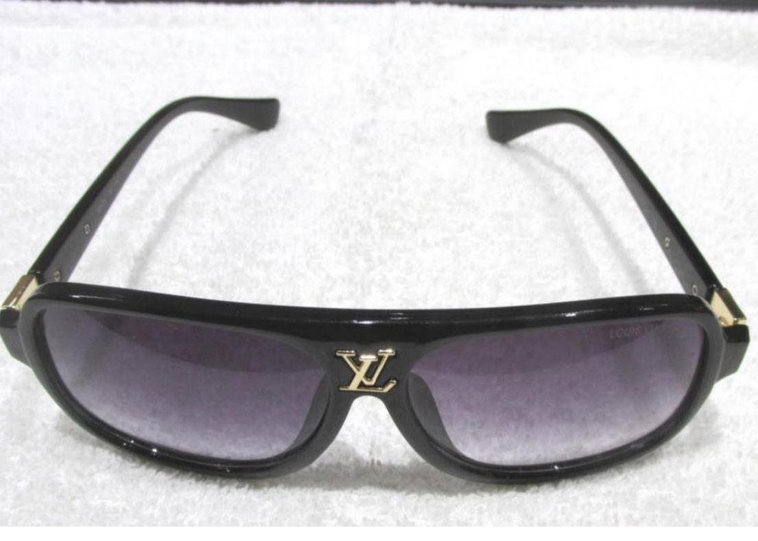 Louis Vuitton Square Sunglasses Unisex UV400