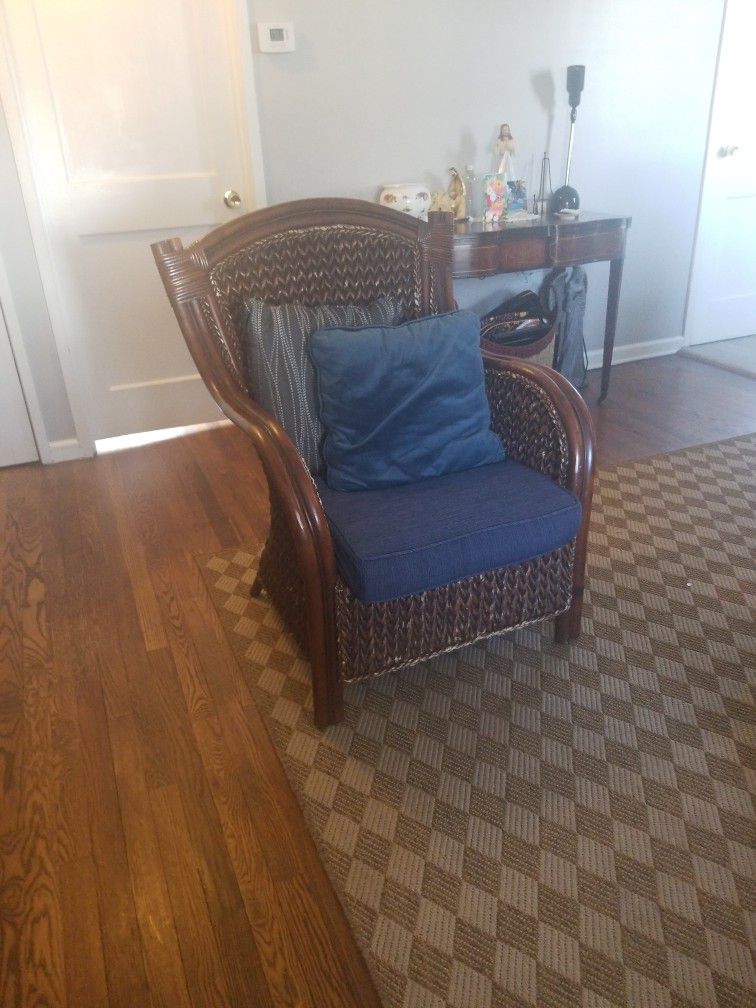 Rattan Pier 1 Two Chairs And End Table