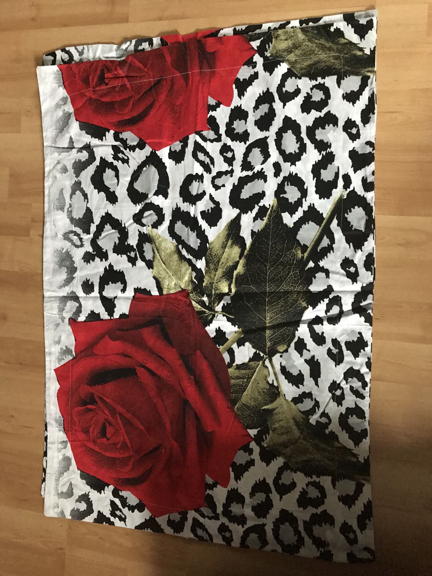 New Queen Flat Sheet and Matching Pillow Cases