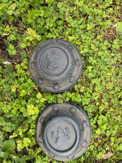 RAM 8lug wheel caps