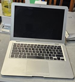 MacBook Air A1304 for Parts