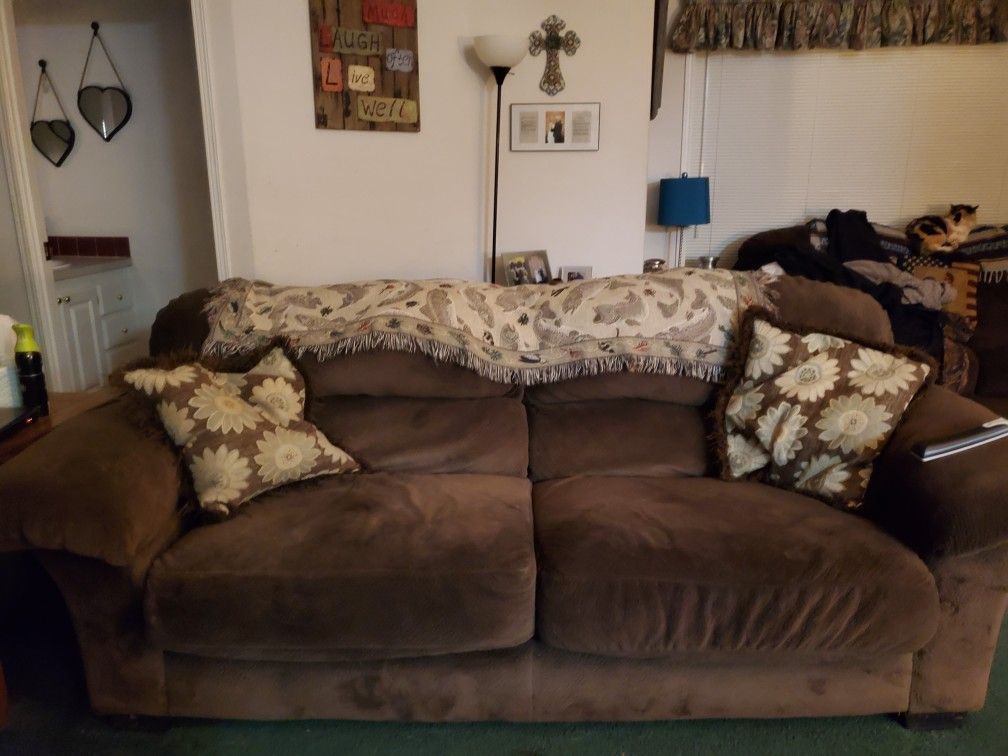 Free couch and electric recliner