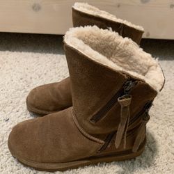 Bear Paw boots size 7