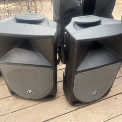 Two Mackie Thump TH-12A 2 Way Powered Loudspeakers with Gator GPA Speaker Bags