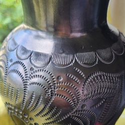 Black Ceramic with flowering Carvings Hand made In Mexico 