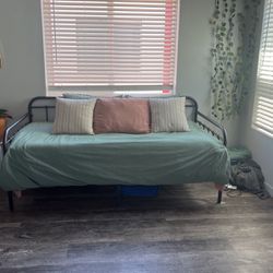 Twin Bed + Bed Frame 