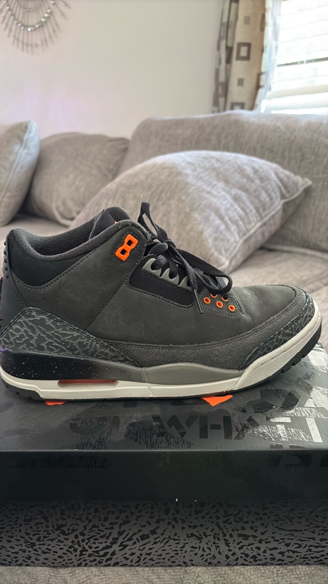 Air Jordan 3 Retro Size 9 Men