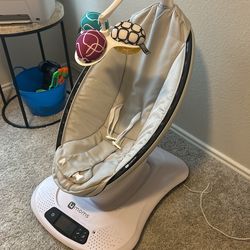 4 Moms Baby Bouncer 