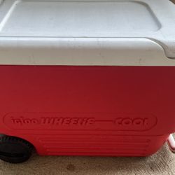 Igloo Wheelie Cooler 
