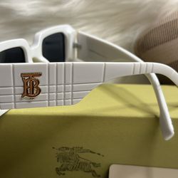Burberry Women Sunglasses With White Frame