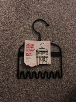 Jewelry hanger