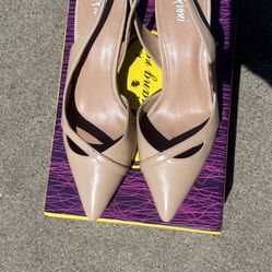Women's Shoes 