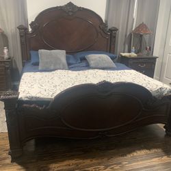 Reduced King Size Bedroom Set (See Description)