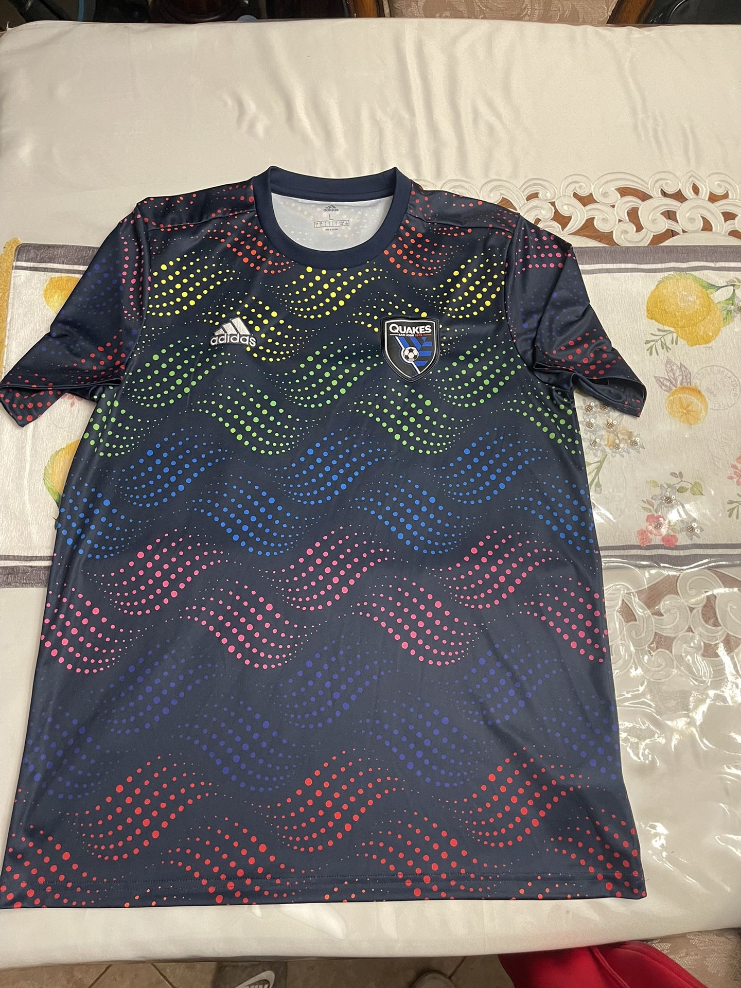 ADIDAS EARTHQUAKES JERSEY LARGE