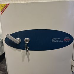 🔥 Phoenix Datacare 2000 Series Fireproof Safe – $300 (Pioneer Square)