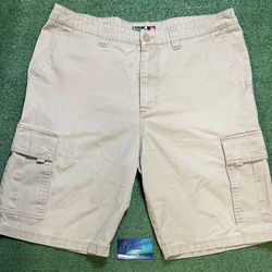 Vintage Quiksilver beige cargo shorts