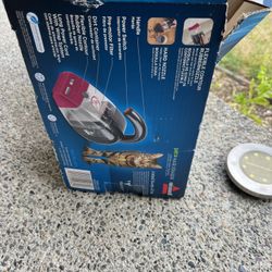 Bissell® pet * HAIR ERASER CORDED HAND VAC