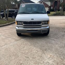 1999 Ford E350 Extended 