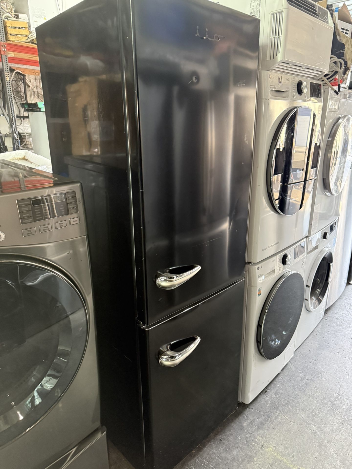 refrigerator 24 inches bottom  freezer