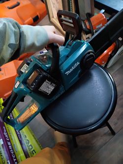 Makita Double Battery Powered Chainsaw