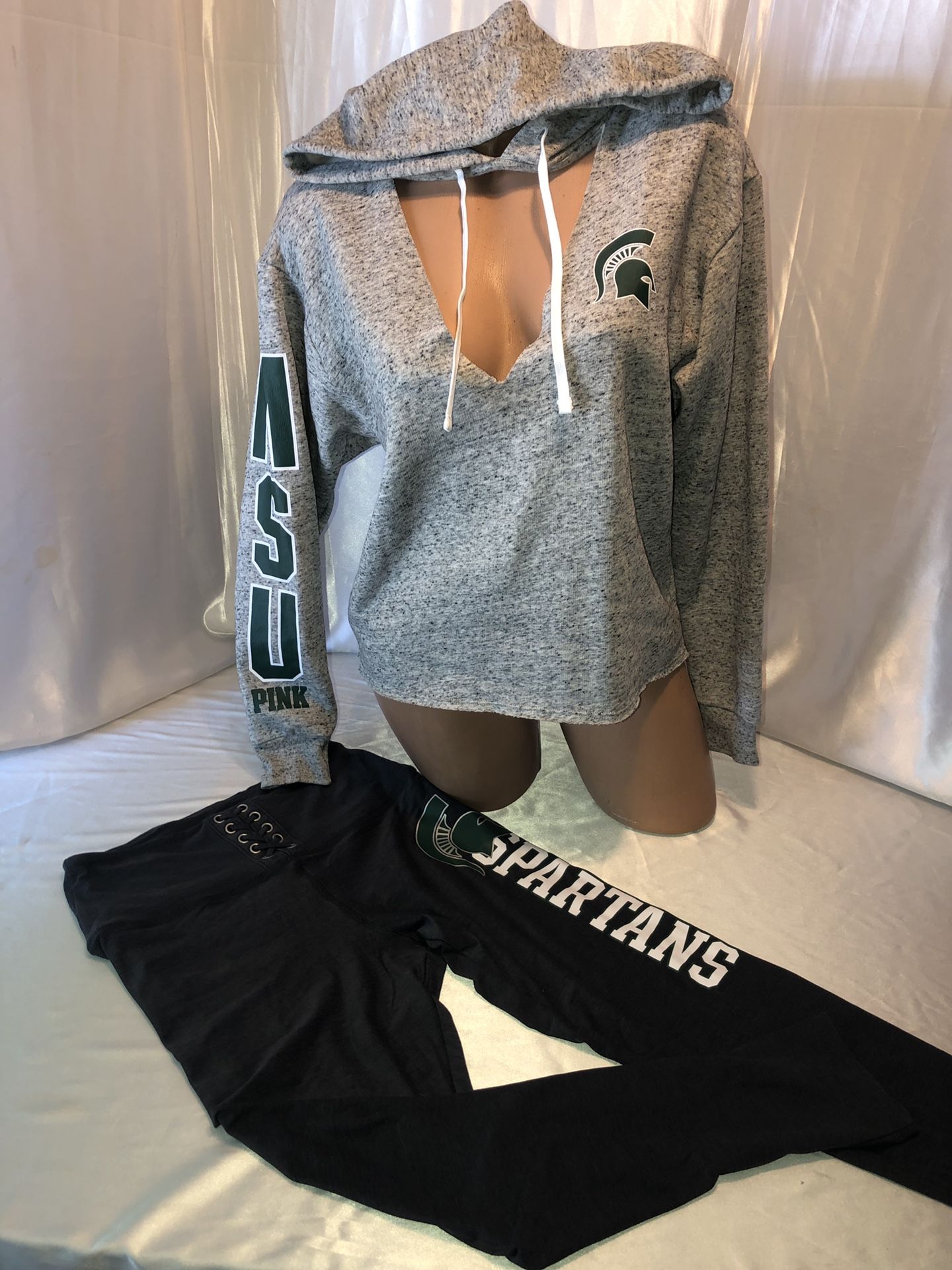 VS PINK Michigan state Spartans Hoodie & Pants Set