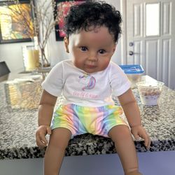 Beautiful baby dolls for kids look real
