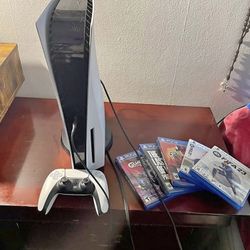 PlayStation 5 Standard Edition