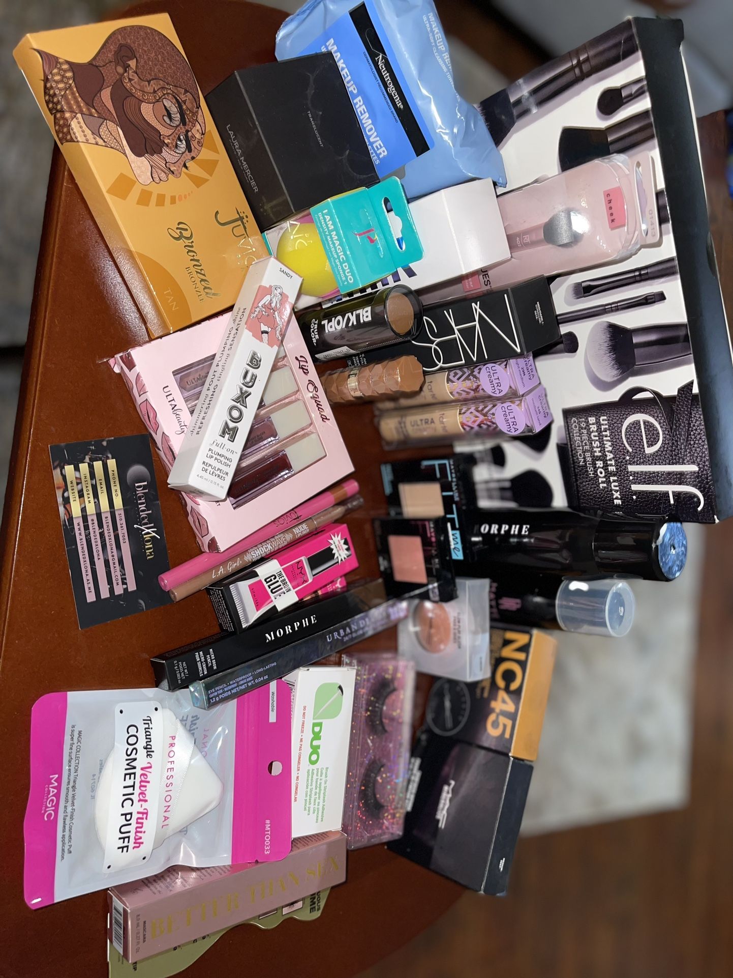 Full Makeup Kits From Your Favorite Brands $300 w/shipping!