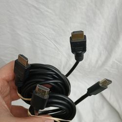 2 HDMI CABLES 
