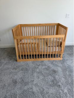 Babyletto Lolly Natural Wood 3-in-1 Convertible Crib