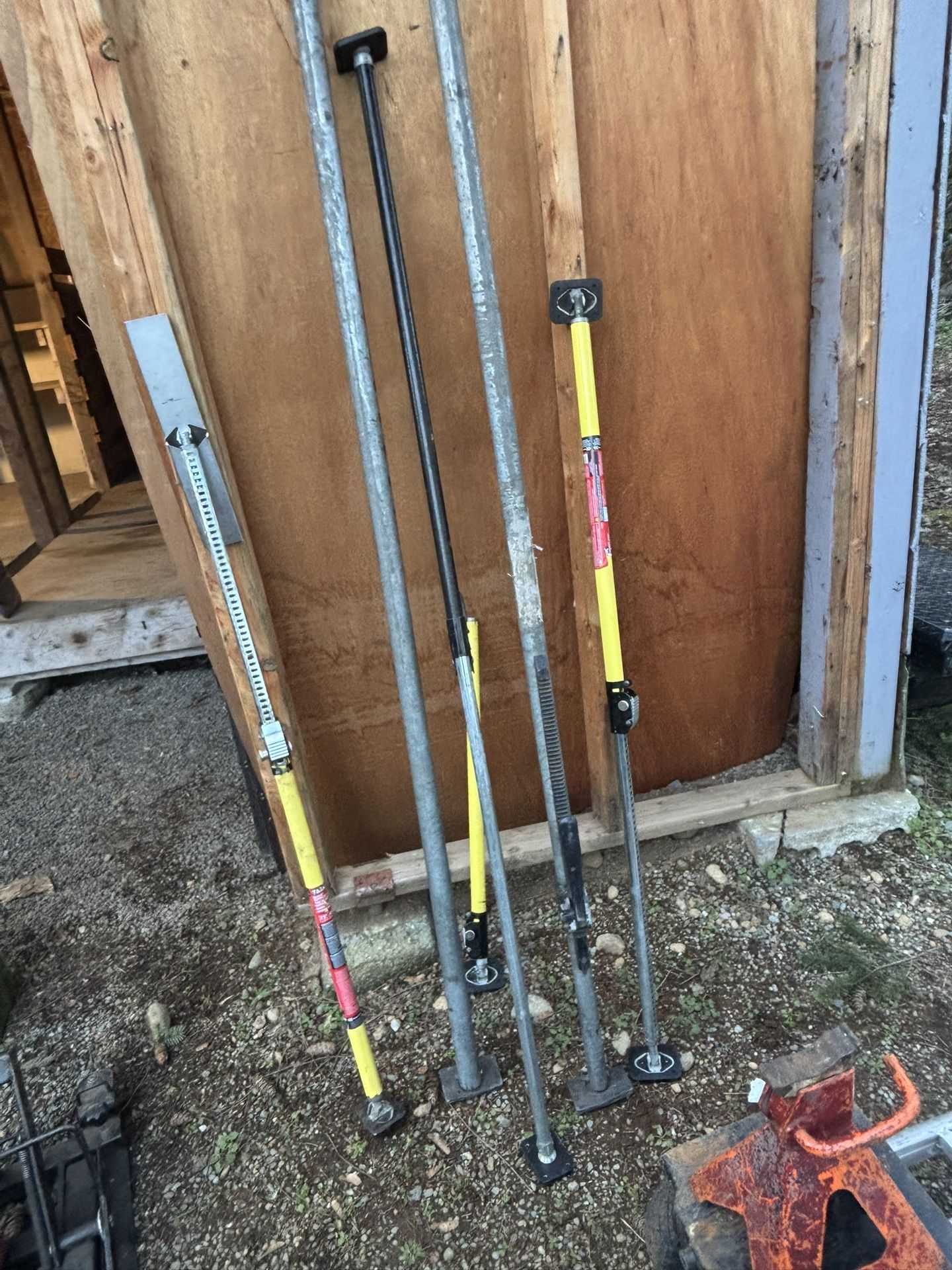 Support Rods