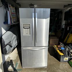 Whirlpool Refrigerator 