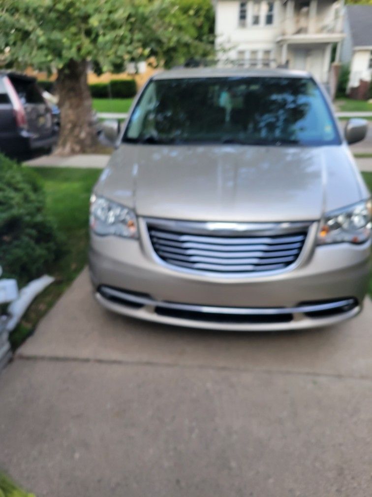 2016 Chrysler Town & country 