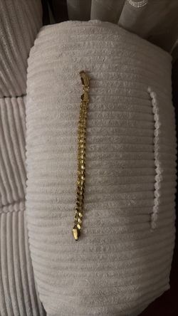 Bracelet