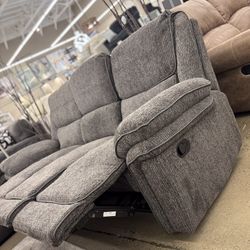 Beautiful Sofa & Love Seat Recliner 