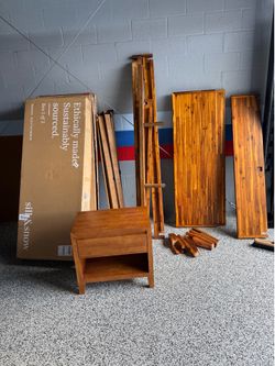 Silk and Snow Queen Bedframe with nightstand