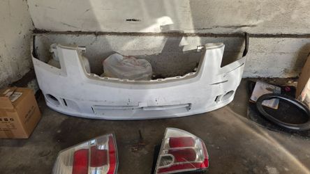 2006-2012 nissan sentra front bumper & taillights