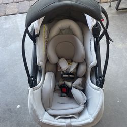 Orbit Baby Infant Car Seat Carrier – Premium Car Seat ($500 Retail) $120 OBO