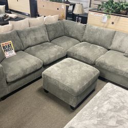 Stunning Sectional! With Ottoman! 💥📱🚨 $799! 