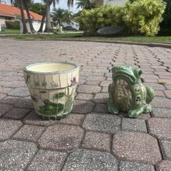 Mosaic Frog Planter and Statue Set