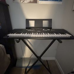 Yamaha Keyboard
