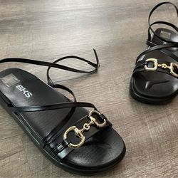 BKS Black Flat Sandals Gold Chain Detail Size 8 – Strappy Summer Shoes