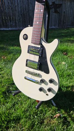 Sebring les paul style guitar