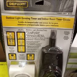 DEFIANT OUTDOOR LIGHT - SENSING TIMER AND INDOOR BASIC TIMER COMBO