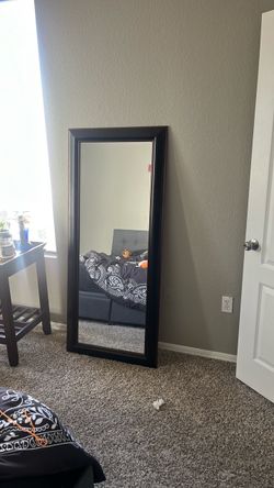 XL Mirror