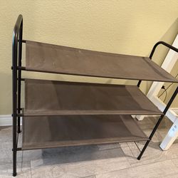 Shoe rack