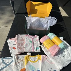 Baby layette Gift Set (Girl)